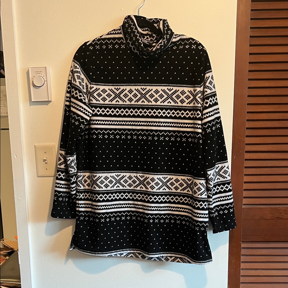 Lands' End Black and White Geometric Turtleneck Fleece